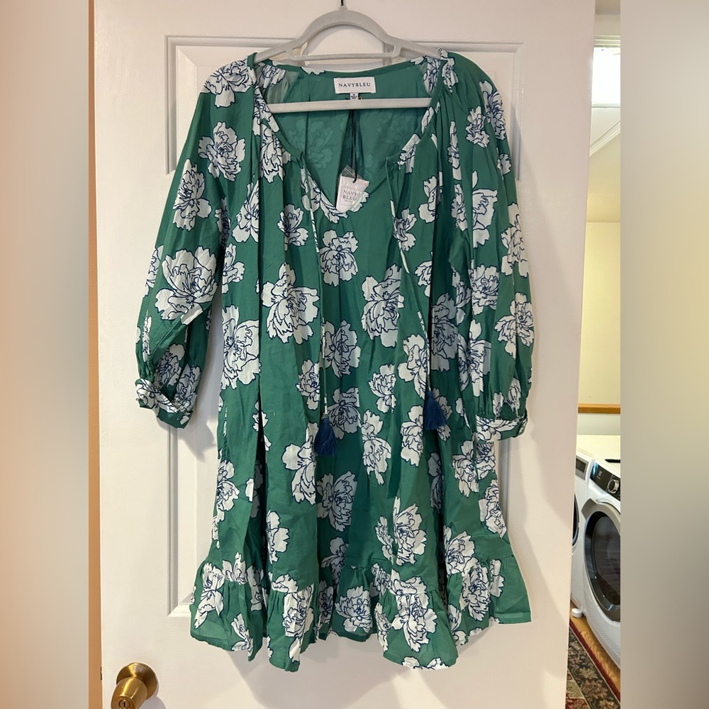 NWT: Navy Bleu Floral Green & White Dress, sz M
